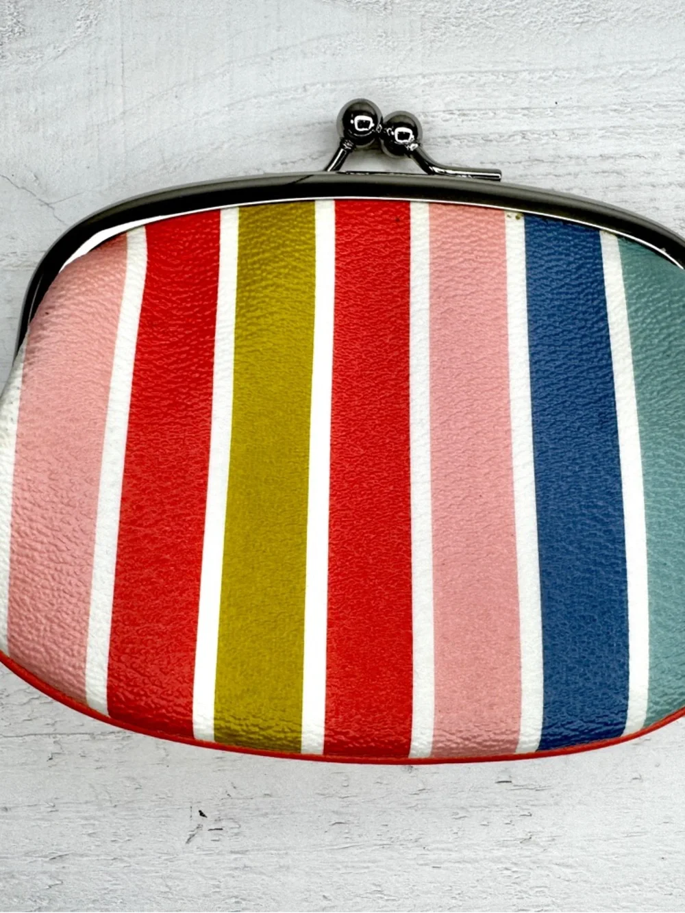 Coach Kisslock Coin Purse Multicolor Stripe Leather Clutch Wallet w/ Box - Picture 4 of 9